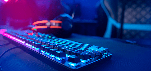 aprovecha al maximo este tipo de teclado mecanico retroiluminado de color azul con membranas extraibles