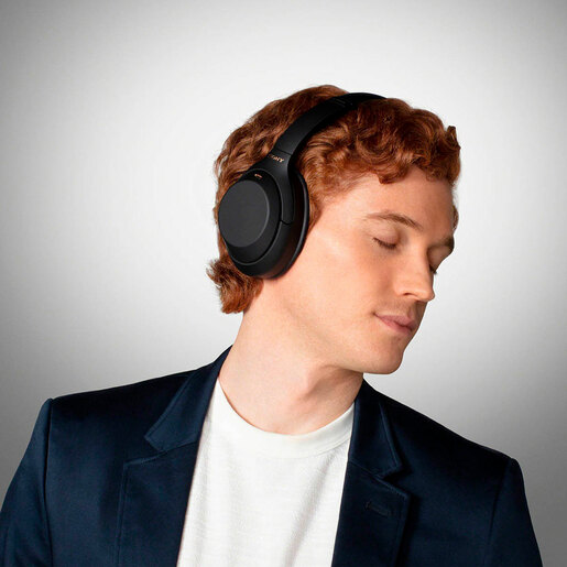 Audífonos Bluetooth Sony WH 1000XM4 / On ear / Negro