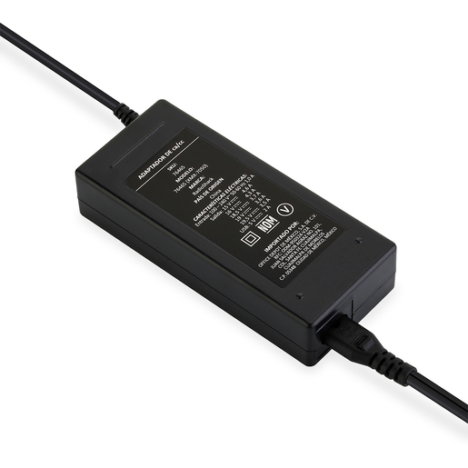 Cargador Universal para Laptop RadioShack / 2 Puertos USB / 60 W / Negro Cargador Universal para Laptop RadioShack / 2 Puertos USB / 60 W / Negro